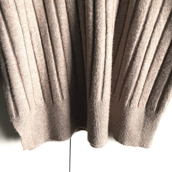 Topshop Boxy Rib Knit Funnel Neck Oversize Sweater Dress in Cream Size M EUC - Picture 10 of 10